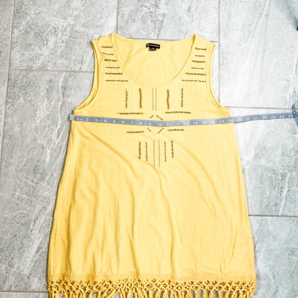 New Directions Yellow Embroidered Beaded Fringe Tank Top Size Medium - Picture 4 of 7